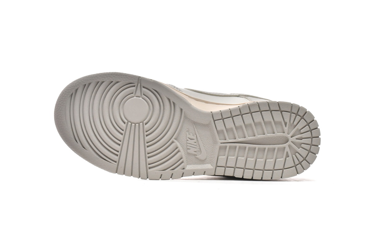 Nike Dunk Low Light Bone DD1503-107