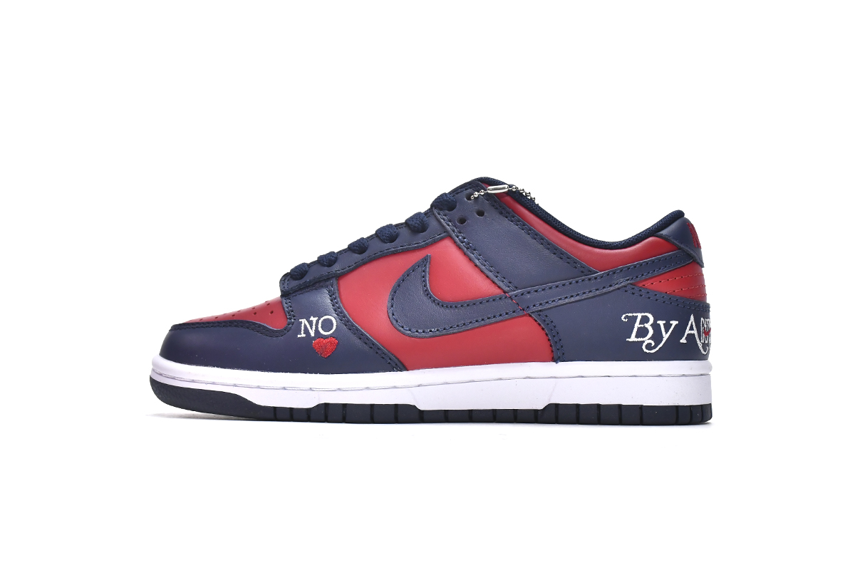 (OG)Supreme x Nike SB Dunk Low By Any Mean DO7412-982
