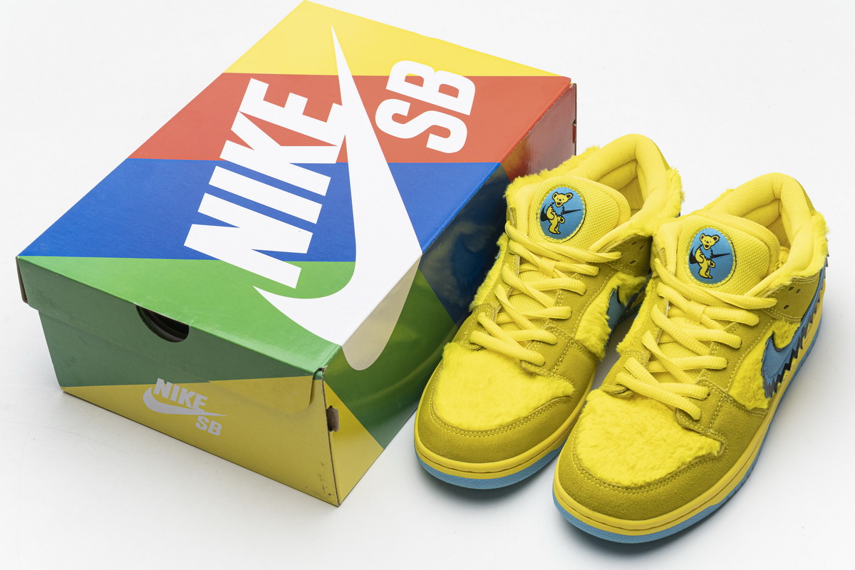 Grateful Dead x Nike SB Dunk Low “ Yellow Bear” CJ5378-700