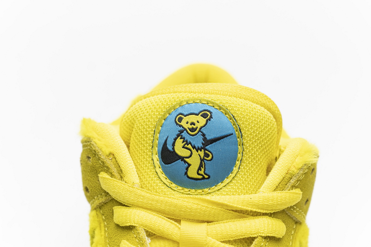 Grateful Dead x Nike SB Dunk Low “ Yellow Bear” CJ5378-700