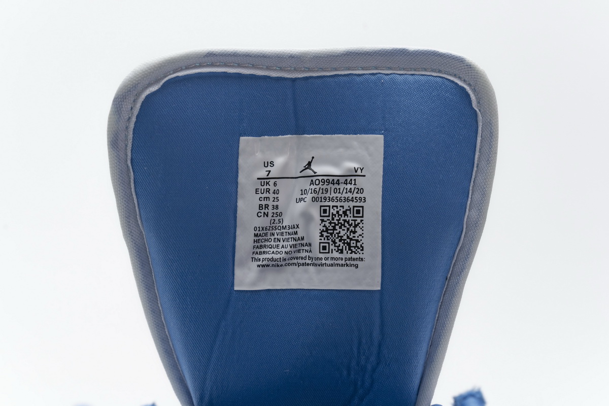 Air Jordan 1 Low UNC (W) AO9944-441
