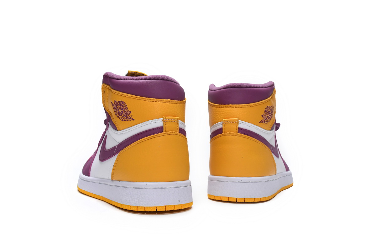 Air Jordan 1 High OG “Brotherhood” 555088-706