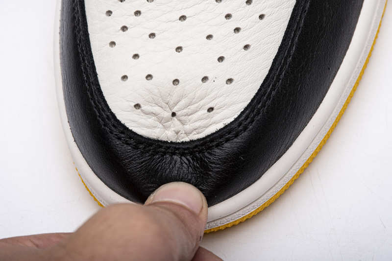 Air Jordan 1 Retro High Not for Resale Varsity Maize 861428-107
