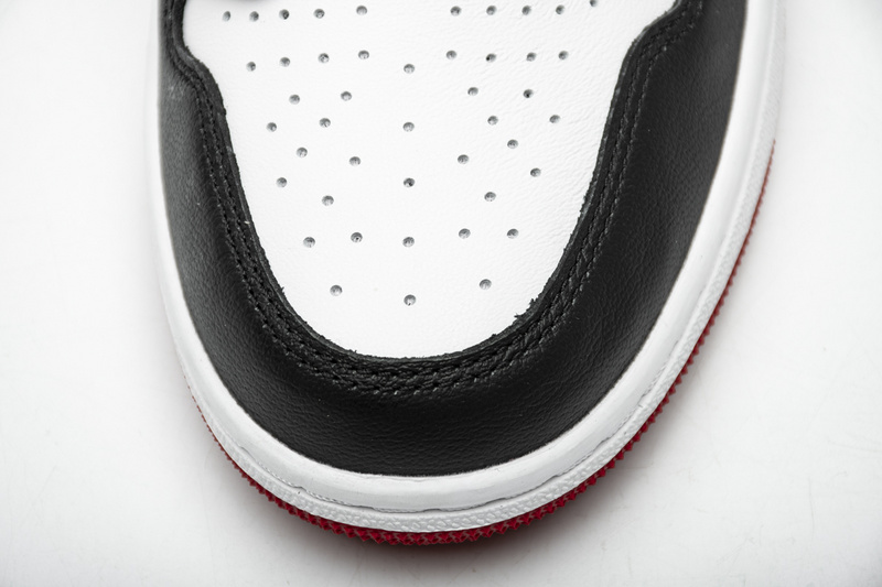 Air Jordan 1 Retro High Satin Black Toe CD0461-016