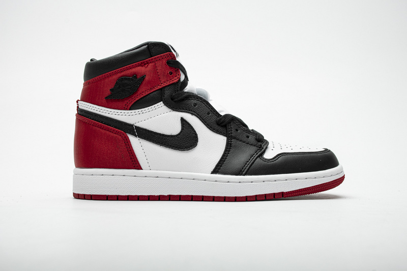 Air Jordan 1 Retro High Satin Black Toe CD0461-016