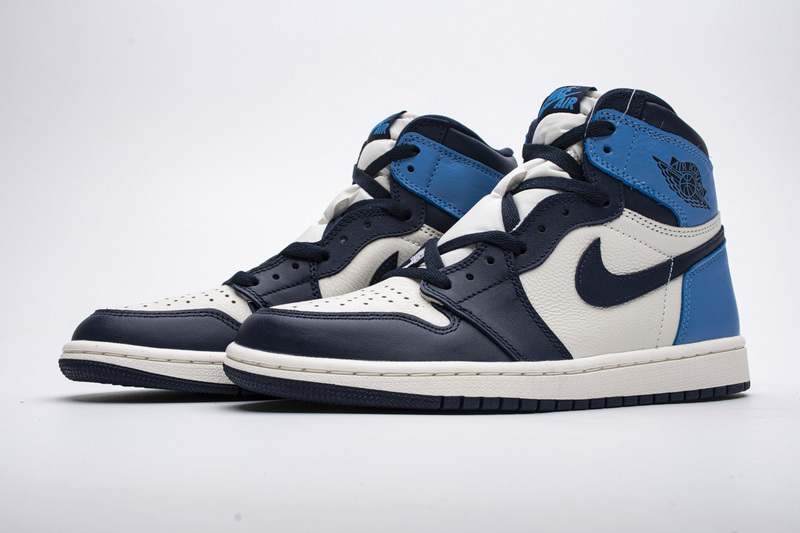 Air Jordan 1 Retro High Obsidian UNC 555088-140