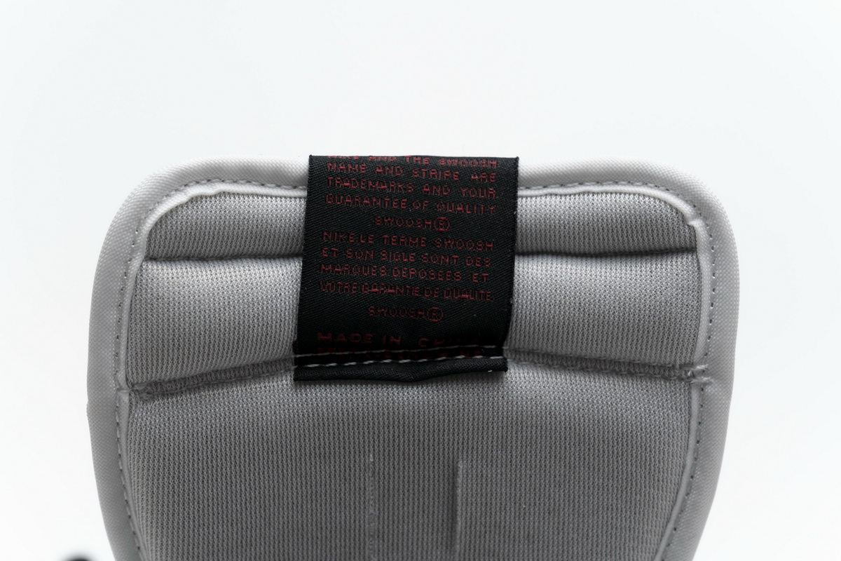 Air Jordan 1 Retro High Light Smoke Grey 555088-126