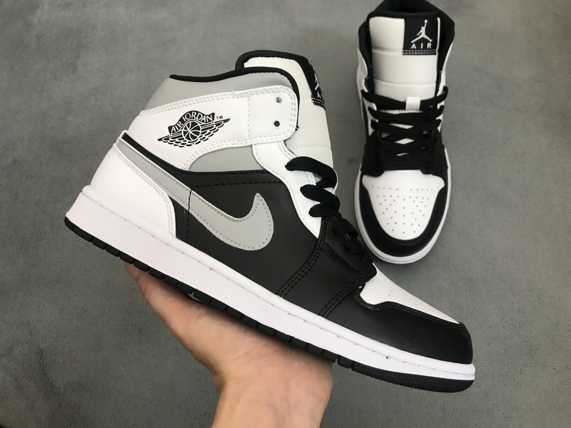 Air Jordan 1 Mid White Shadow 554724-073