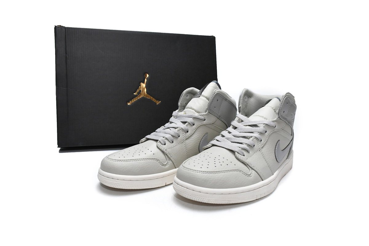 Air Jordan 1 Mid Light Bone 852542-003