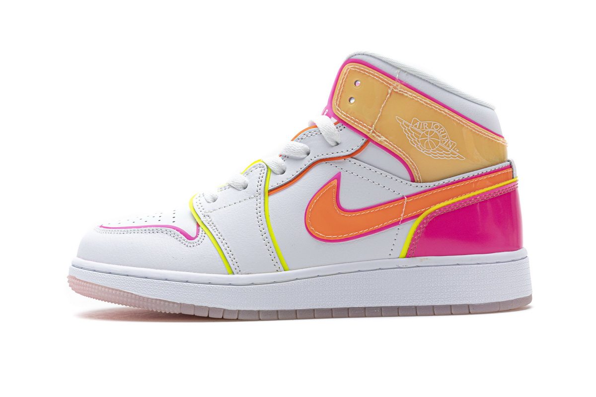 Air Jordan 1 Mid SE Edge Glow CV4611-100