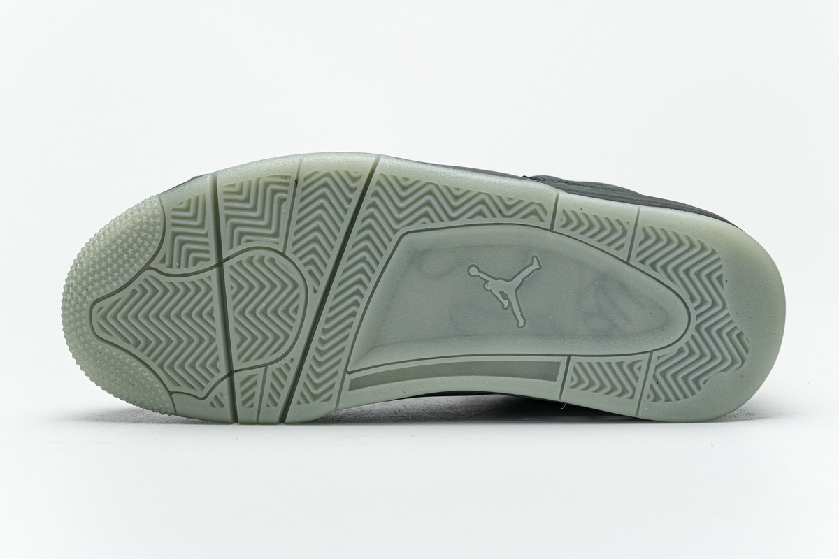 Air Jordan 4 Retro KAWS Black 930155-001