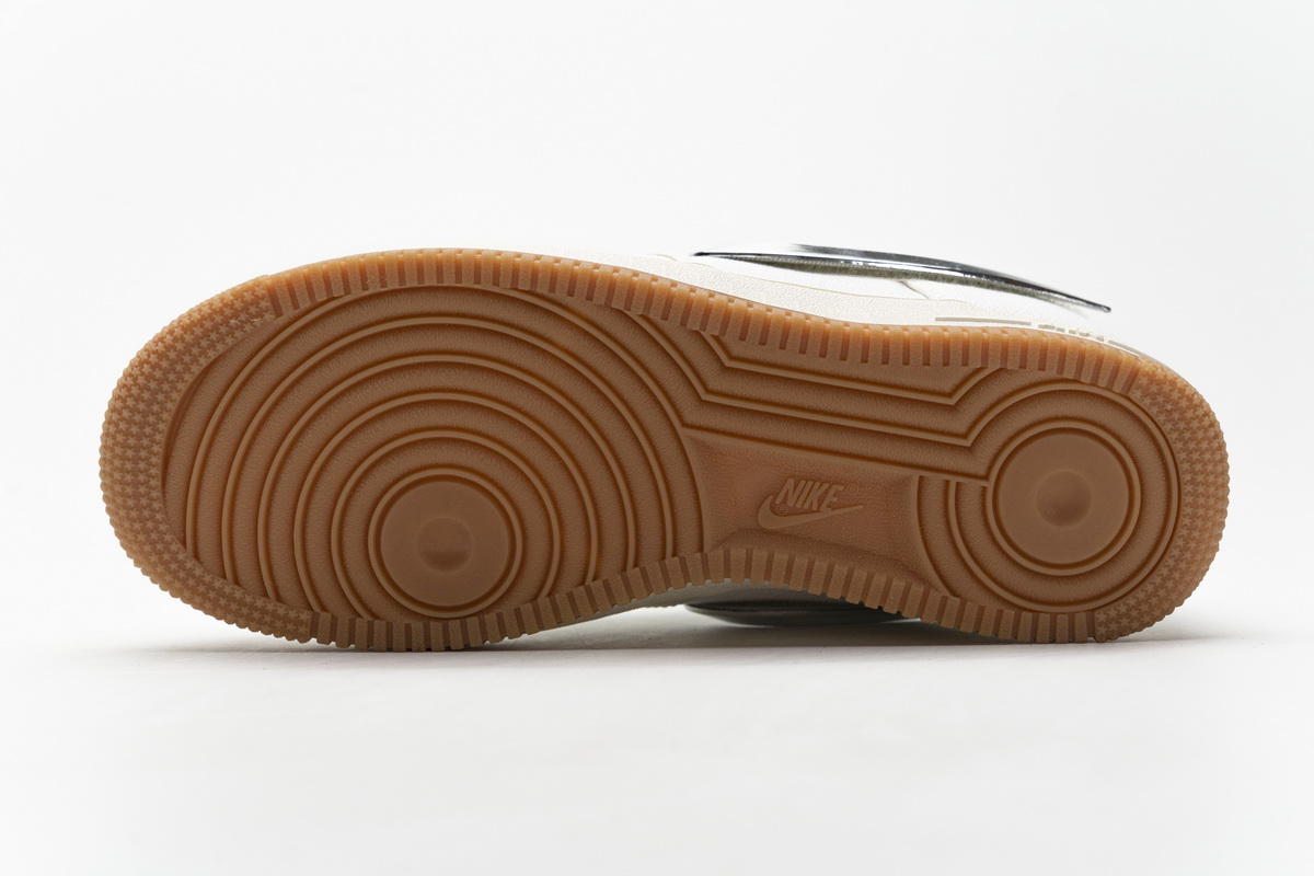 Travis Scott x Nike Air Force 1“Sail” AQ4211-101