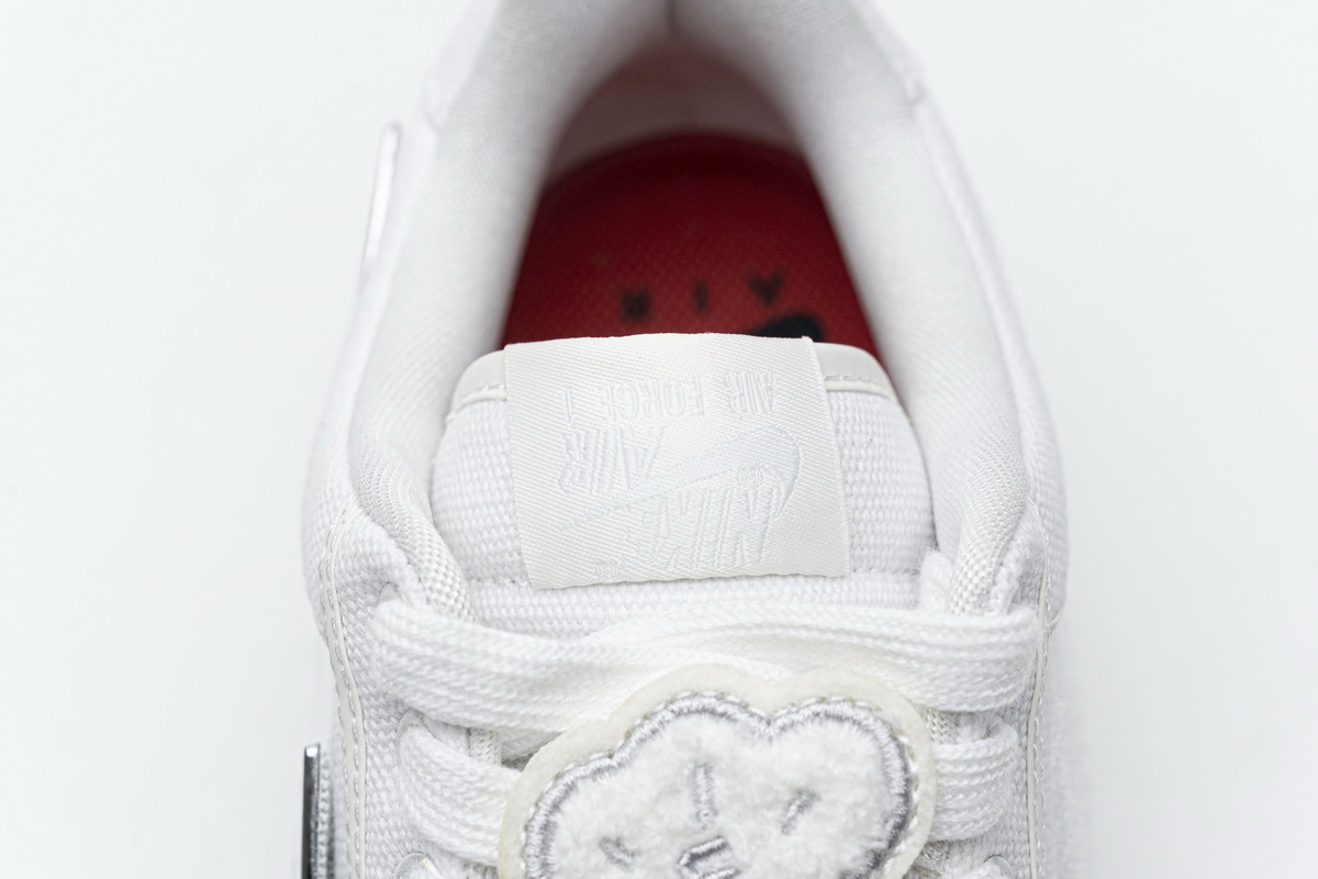Travis Scott x Nike Air Force 1“White” AQ4211-100