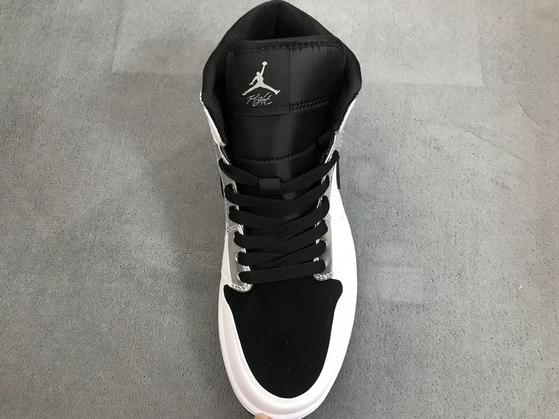 Air Jordan 1 Mid Alternate Think 16 554724-121