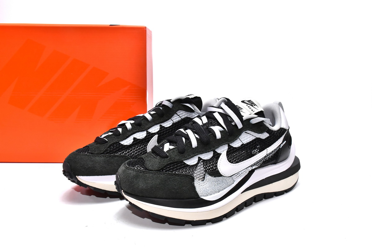 Sacai x Nike Pegasua Vaporfly Black White CV1363-001