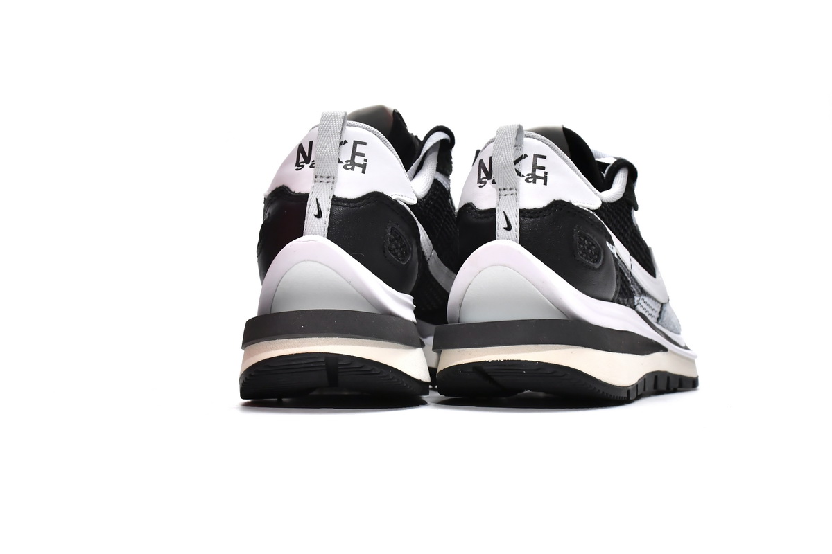 Sacai x Nike Pegasua Vaporfly Black White CV1363-001