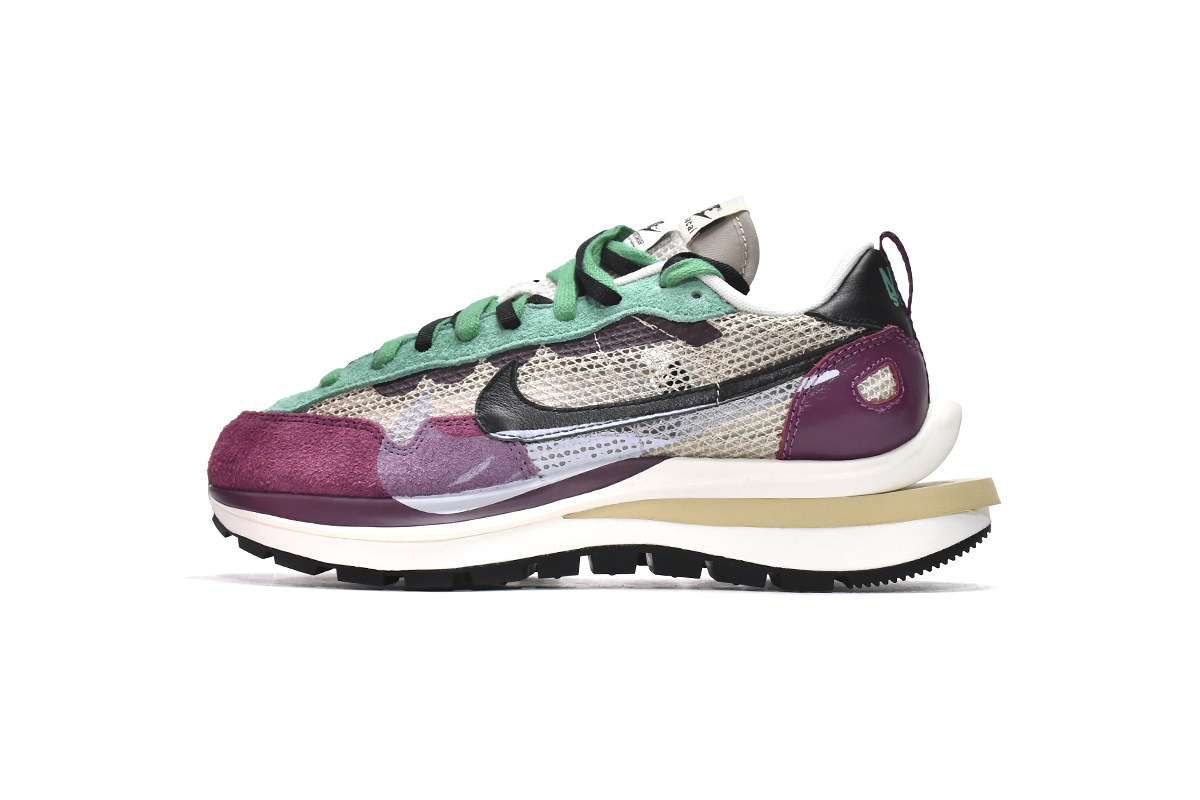 Sacai x Nike Pegasua Vaporfly String Black Villain Red DD3035-200