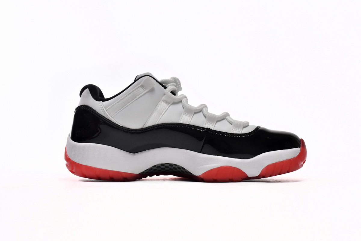 Air Jordan 11 Retro Low Concord Bred AV2187-160