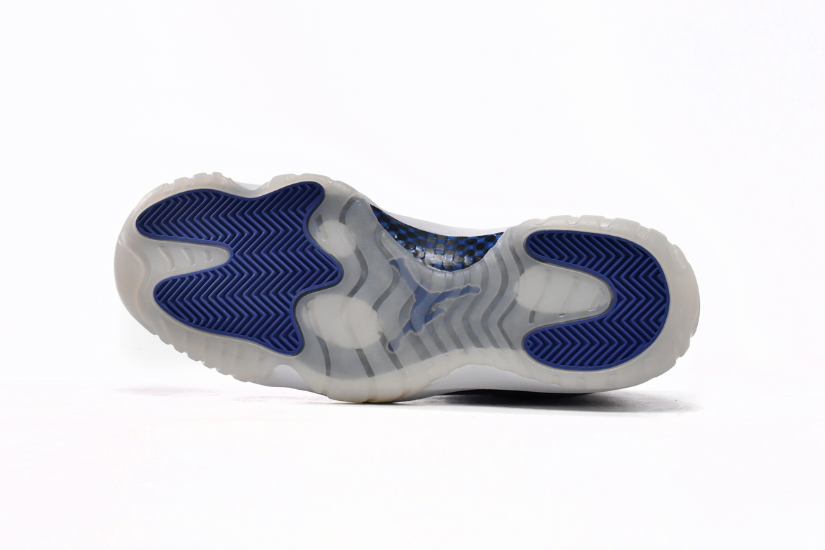 Air Jordan 11 Retro Midnight Blue AT7802-115