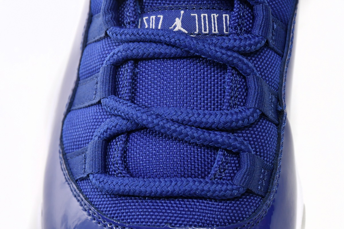 Air Jordan 11 Retro Midnight Blue AT7802-115