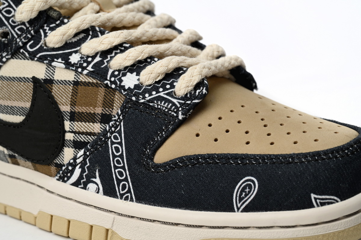 Dope Sneakers Travis Scott x Nike SB Dunk Low CT5053-001