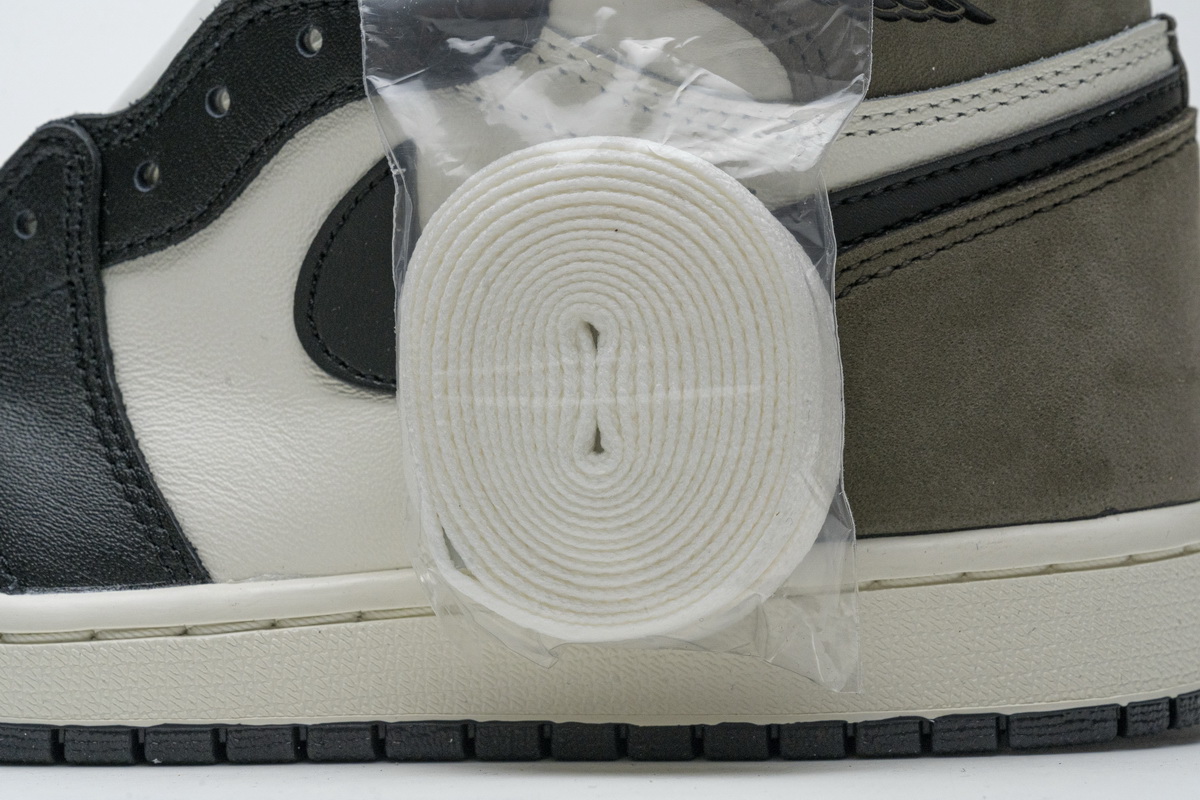 Air Jordan 1 Retro High OG 'Dark Mocha'  555088-105