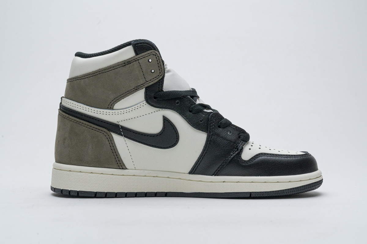 Air Jordan 1 Retro High OG 'Dark Mocha'  555088-105