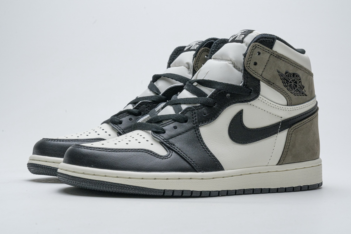 Air Jordan 1 Retro High OG 'Dark Mocha'  555088-105