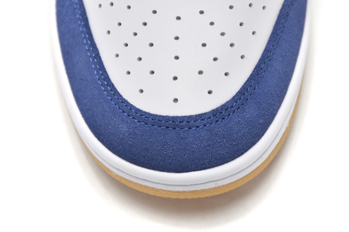 Nike SB Dunk Low Los Angeles Dodgers DO9395-400