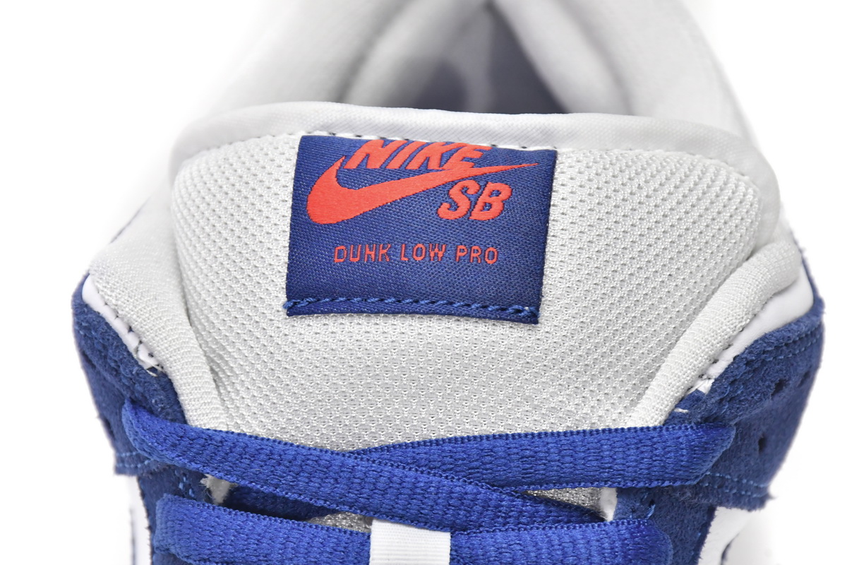 Nike SB Dunk Low Los Angeles Dodgers DO9395-400