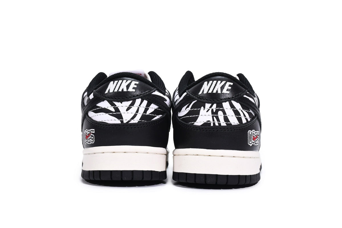 Quartersnacks x Nike SB Dunk Low Zebra  DM3510-001