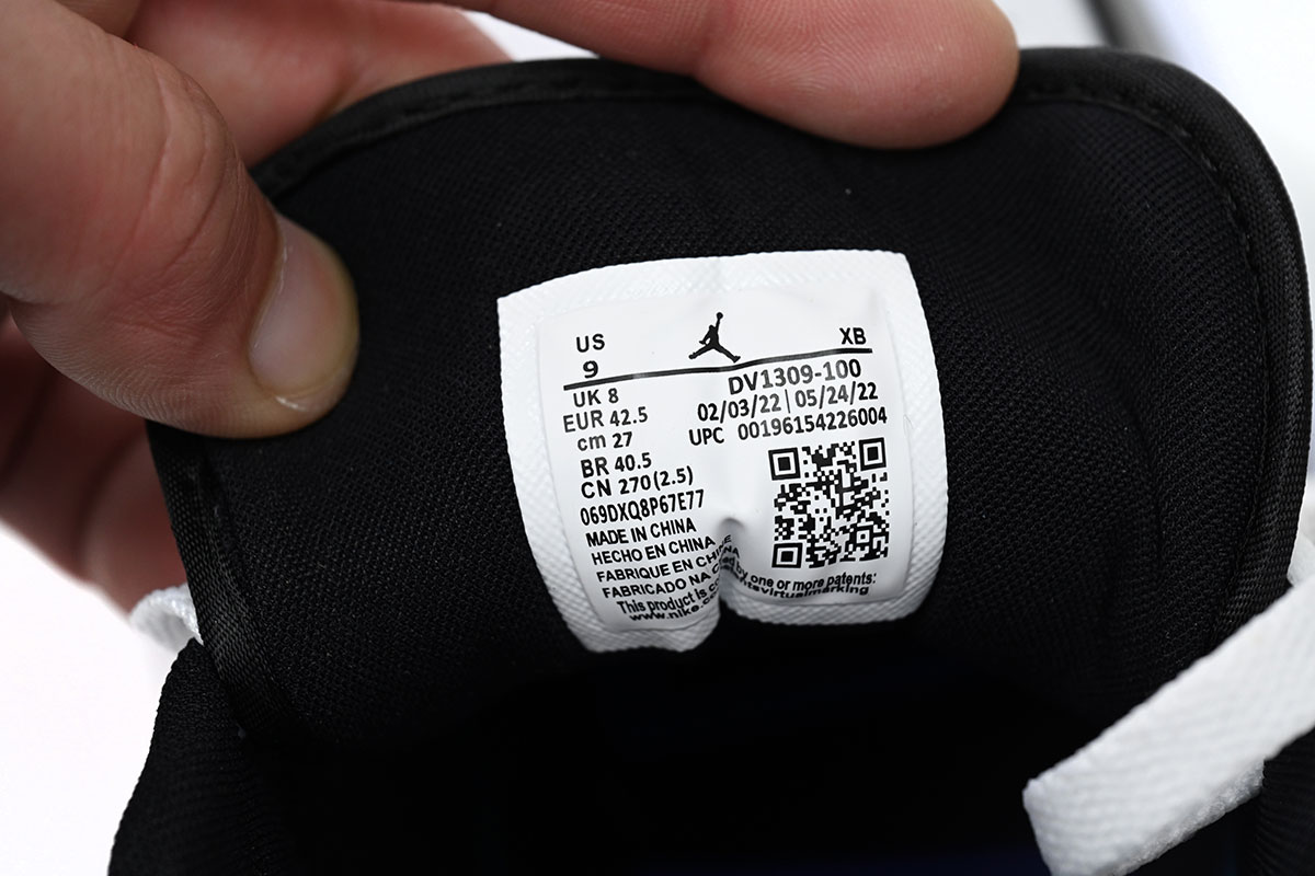 Air Jordan 1 Low “Mocha Toe” DV0426-301