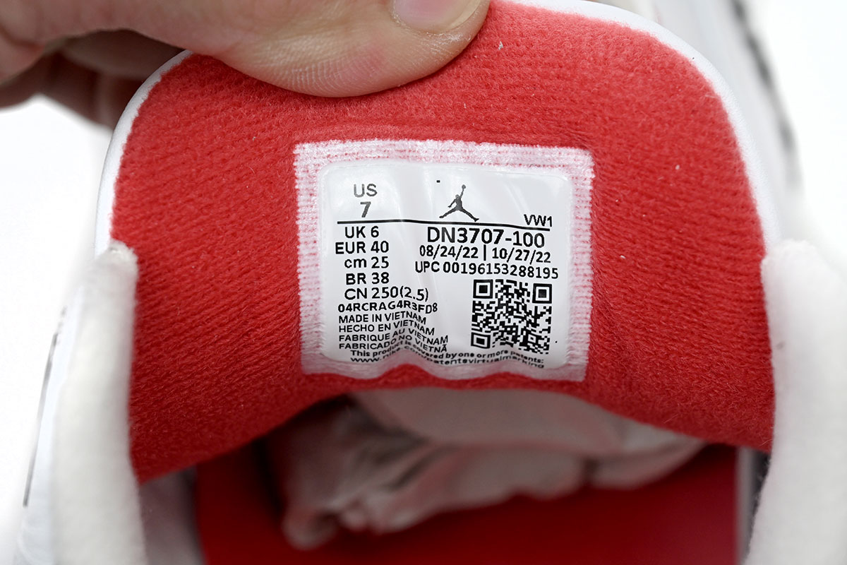 Air Jordan 3 “White Cement Reimagined” DN3707-100