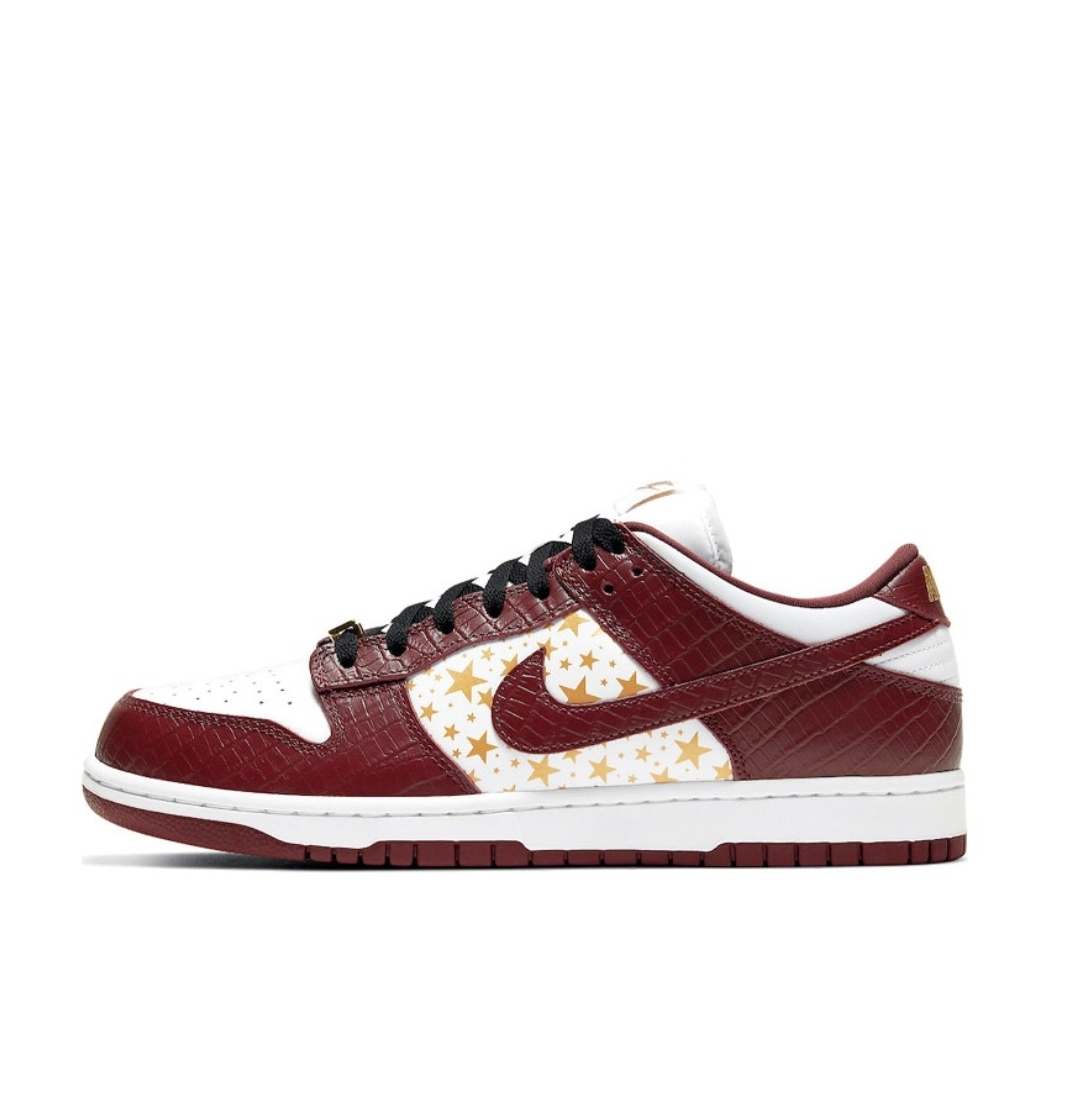 Supreme x Nike SB Dunk Low "Brown Stars” DH3228-103