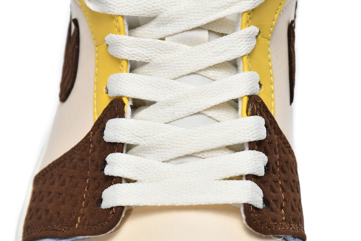 Air Jordan 1 Mid SE Fearless Maison Chateau CU2803-200