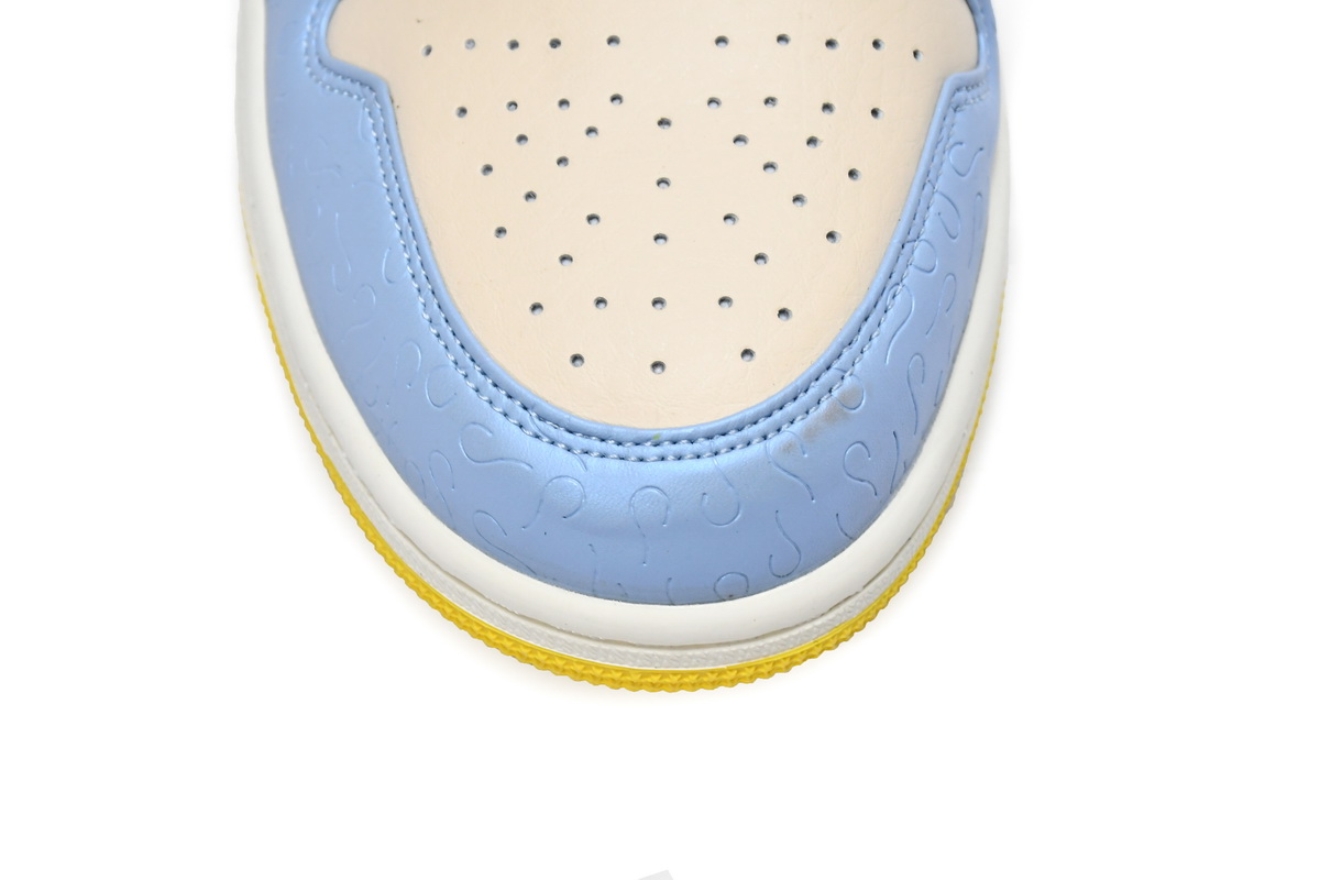 Air Jordan 1 Mid SE Fearless Maison Chateau CU2803-200
