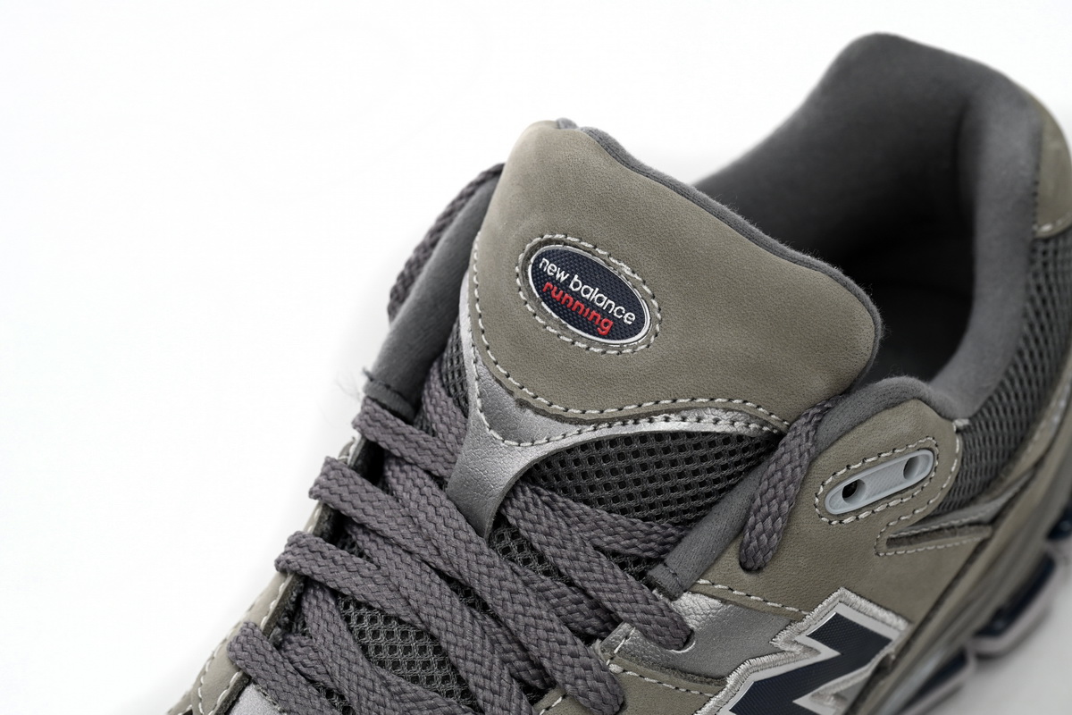 New Balance 2002R Golden Ash M2002RA