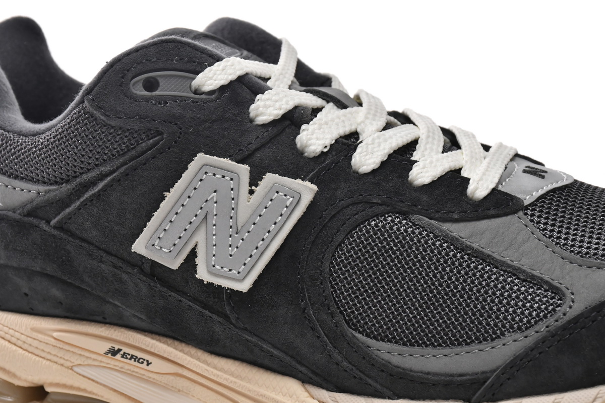 New Balance 2002R Grey Black M2002RHO
