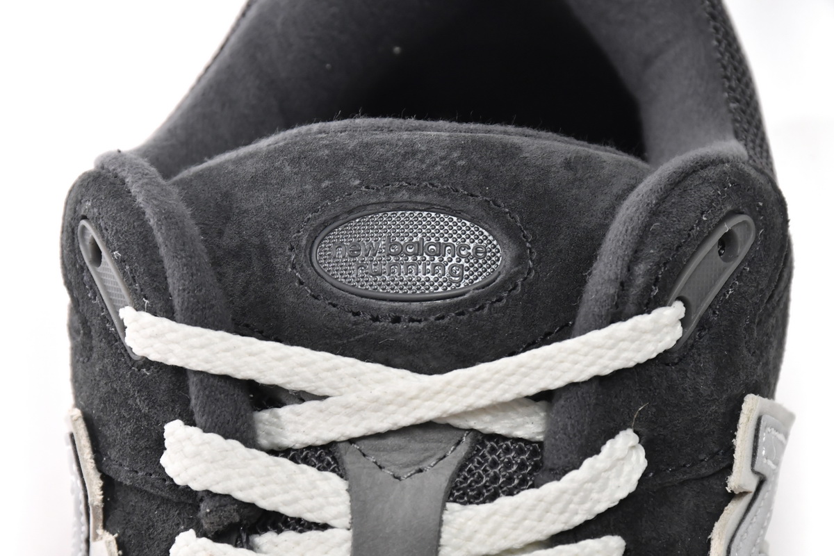 New Balance 2002R Grey Black M2002RHO