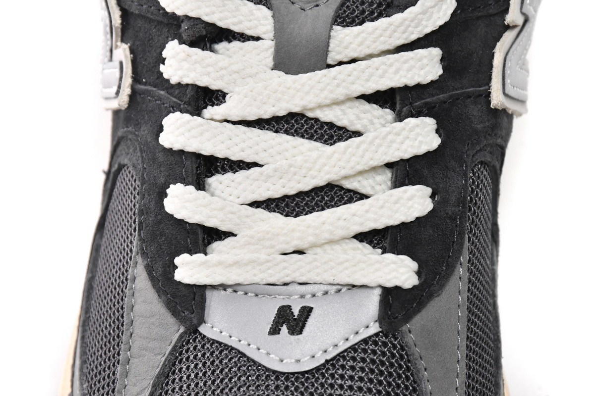 New Balance 2002R Grey Black M2002RHO