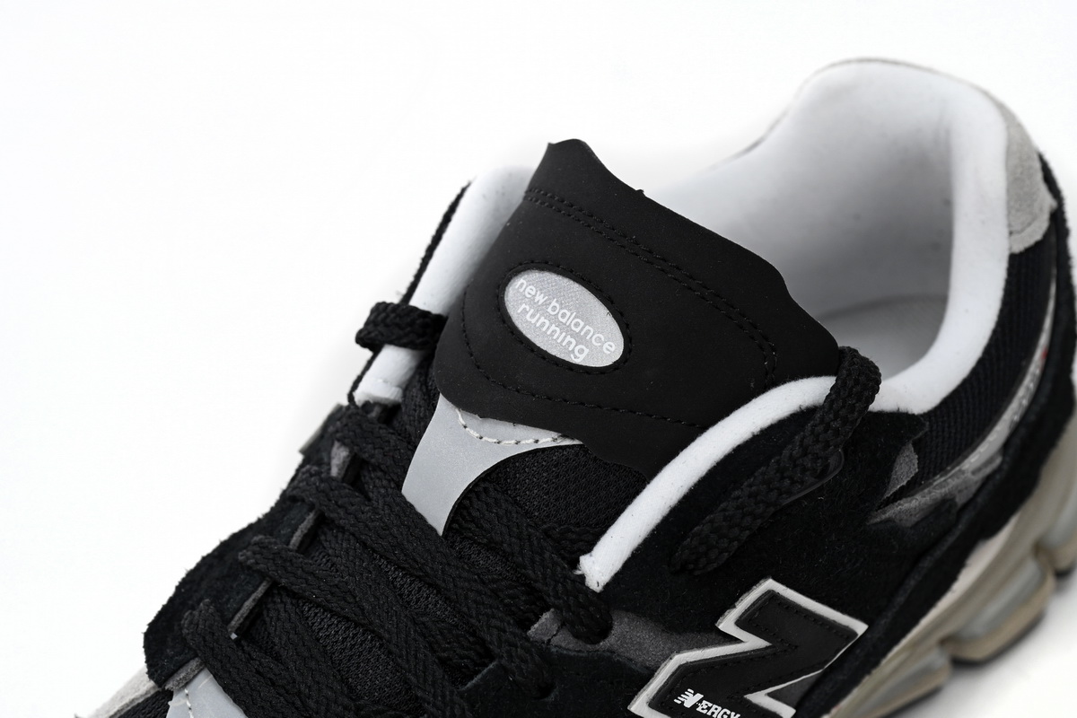 New Balance 2002R Lnk Black M2002RDJ