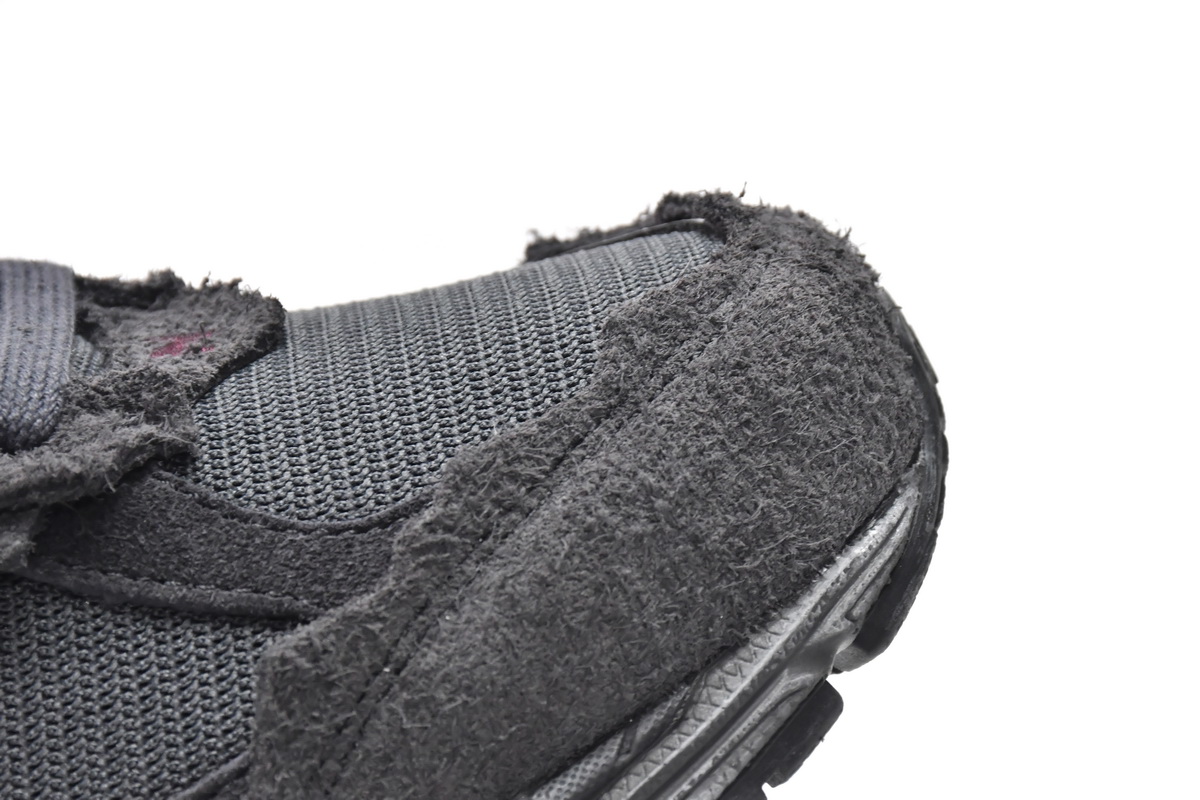New Balance 2002R Phantom Black M2002RDB