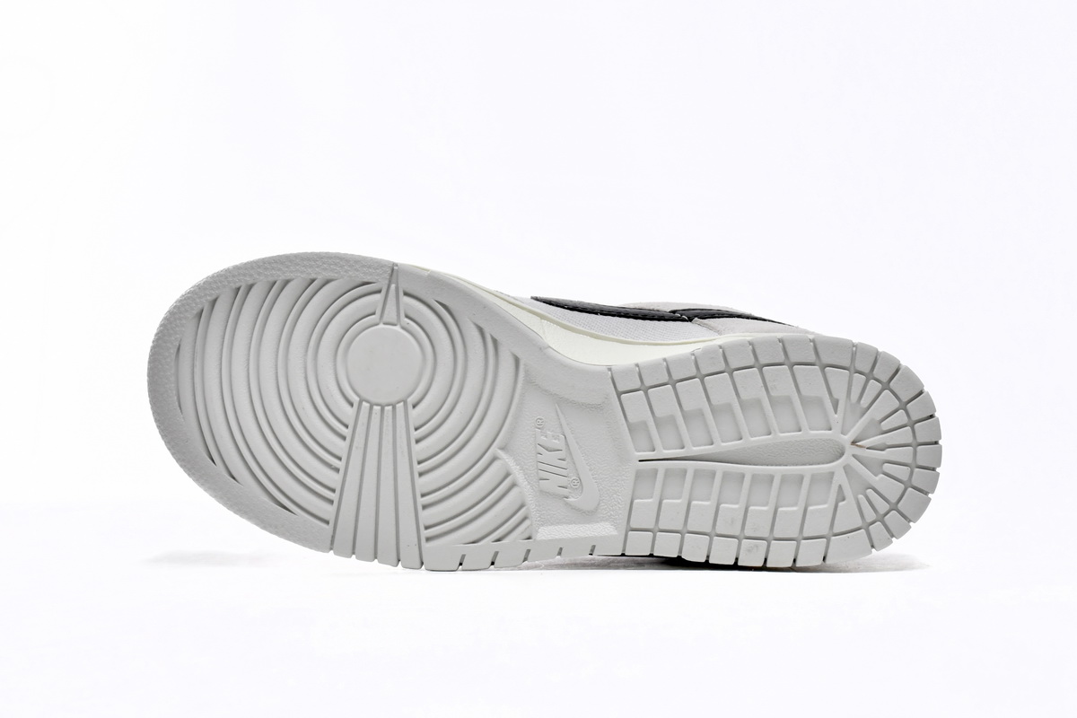 Stussy x Nike SB Dunk Low DD9776-068
