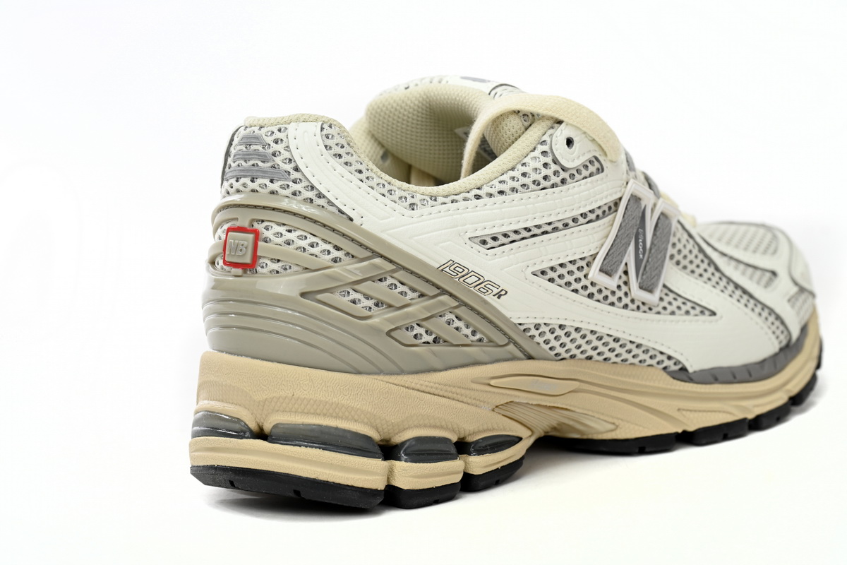 NEW BALANCE Beige M1906RP