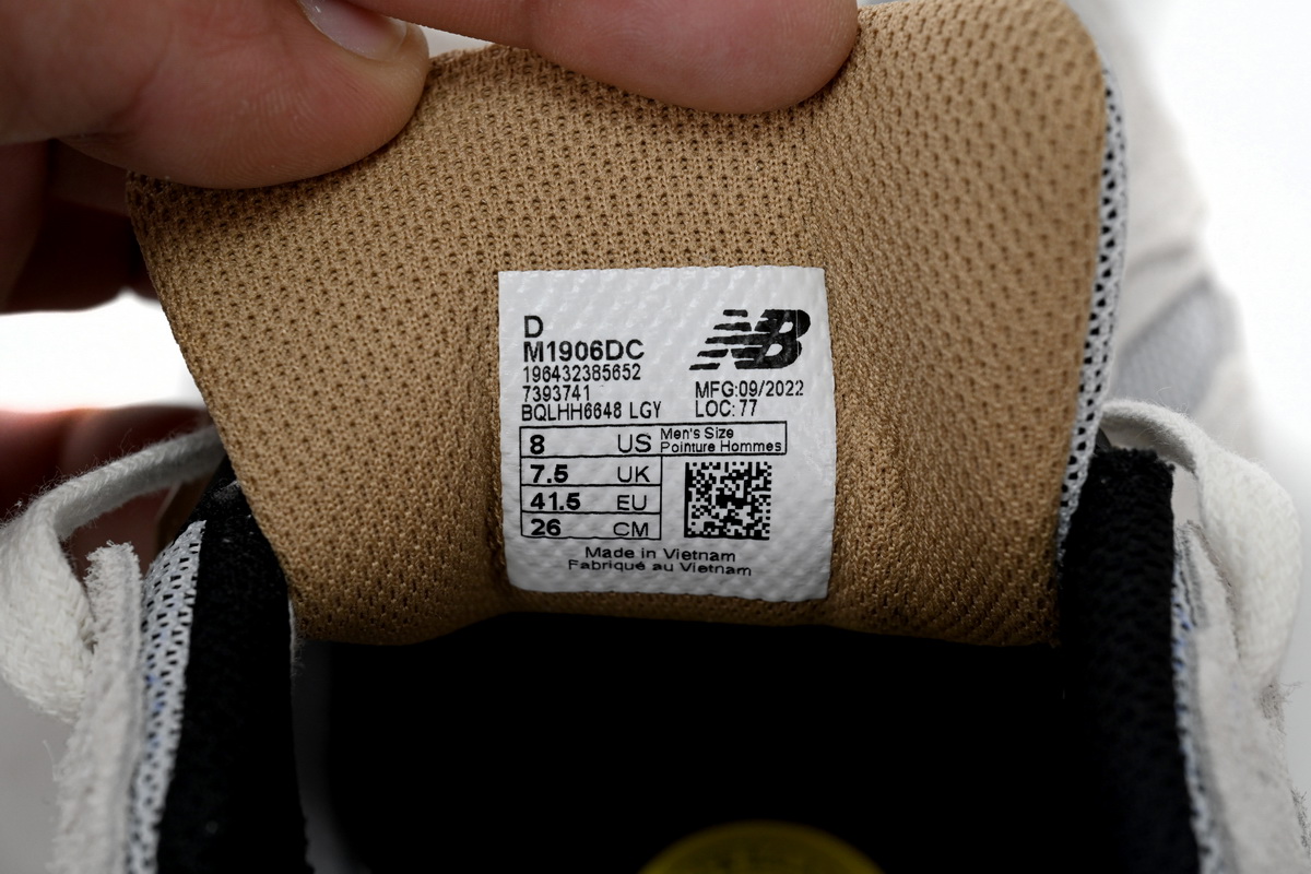 NEW BALANCE Light Gray M1906DC