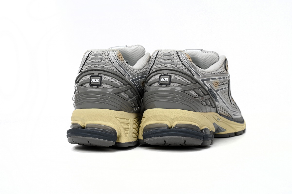 NEW BALANCE Grey silver M1906RTI