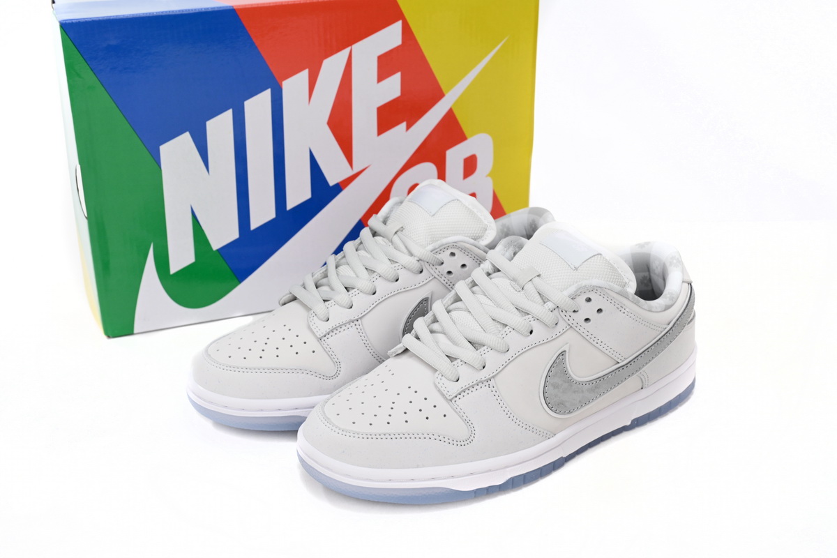 CONCEPTS × Nike Dunk SB Low White Lobster FD8776-100
