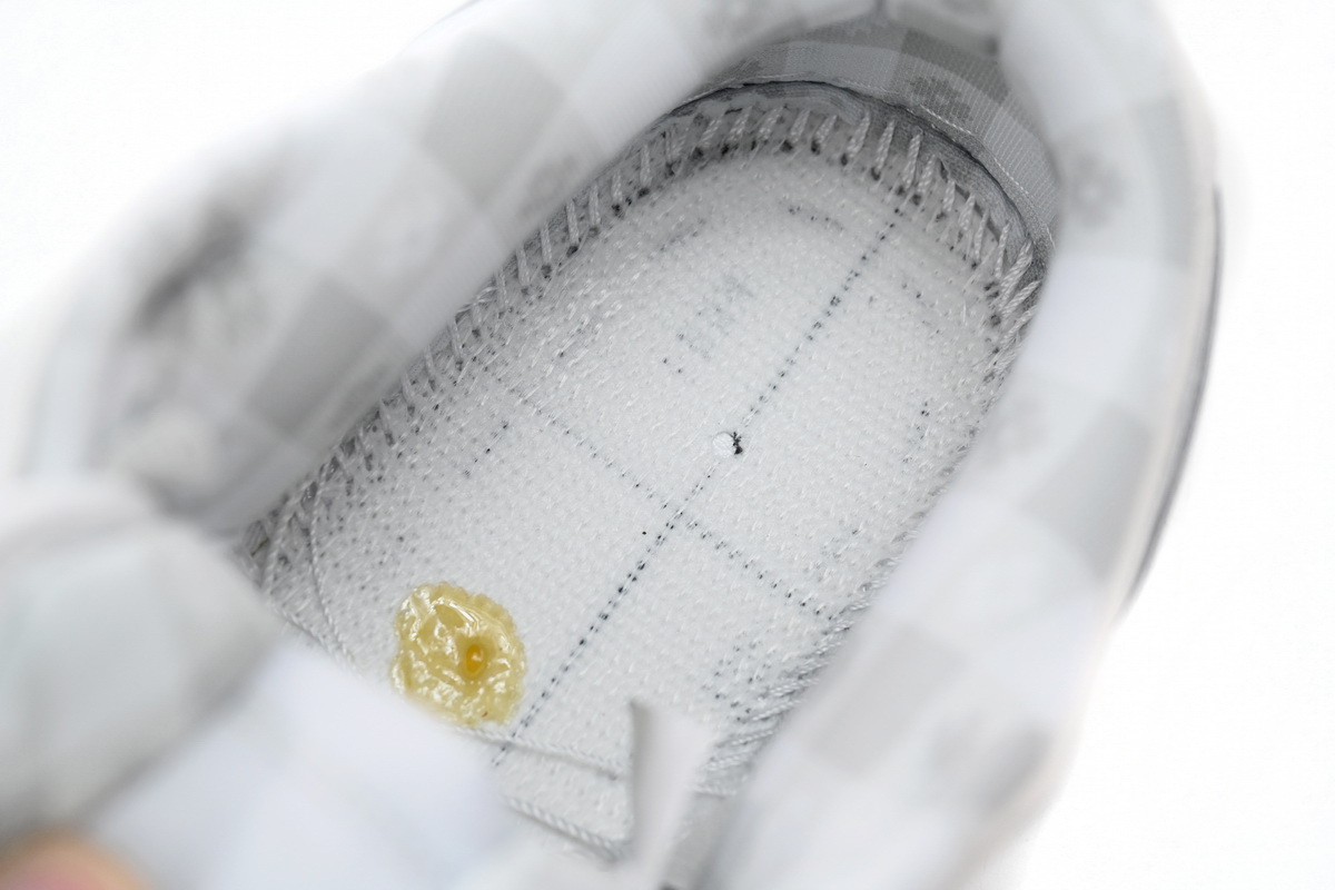 CONCEPTS × Nike Dunk SB Low White Lobster FD8776-100