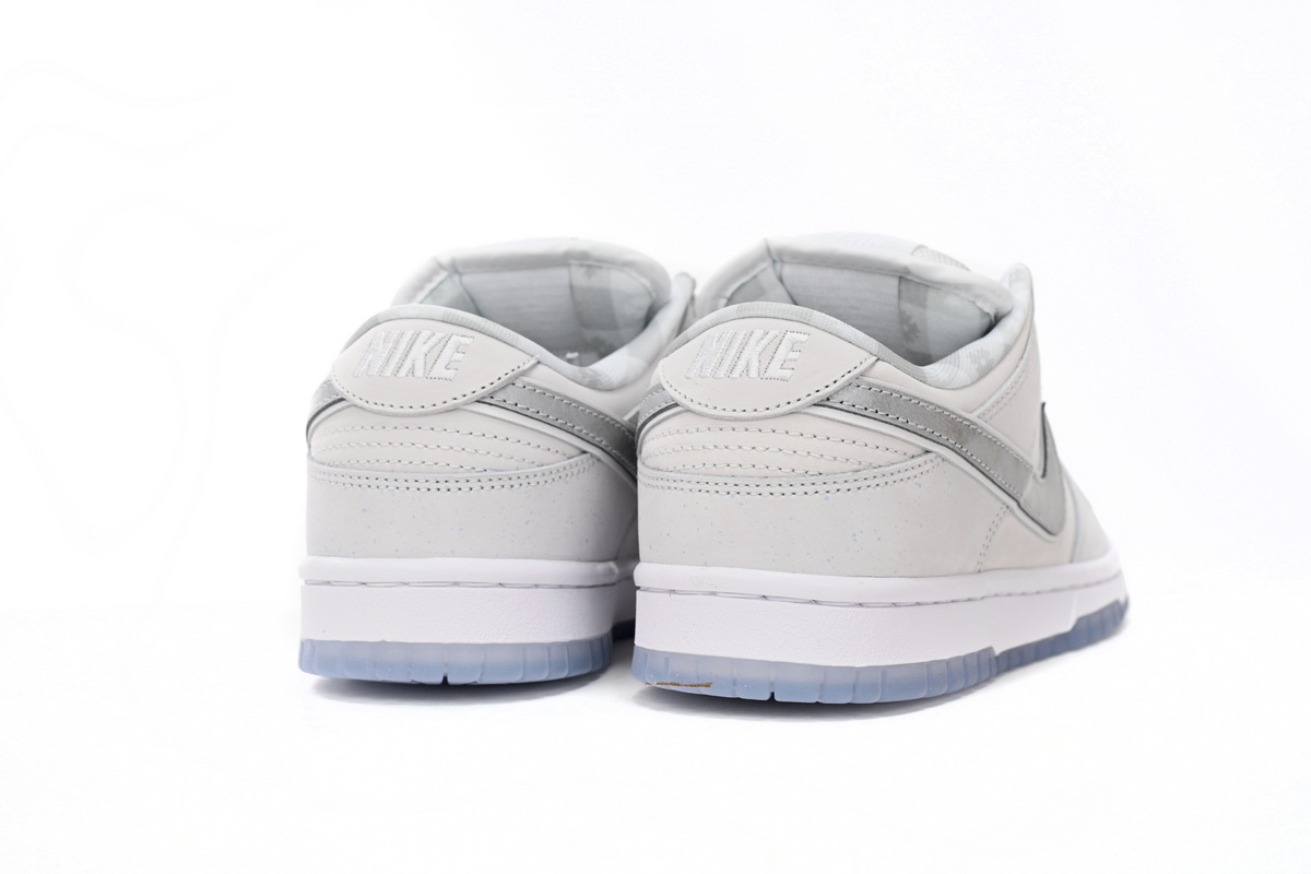 CONCEPTS × Nike Dunk SB Low White Lobster FD8776-100