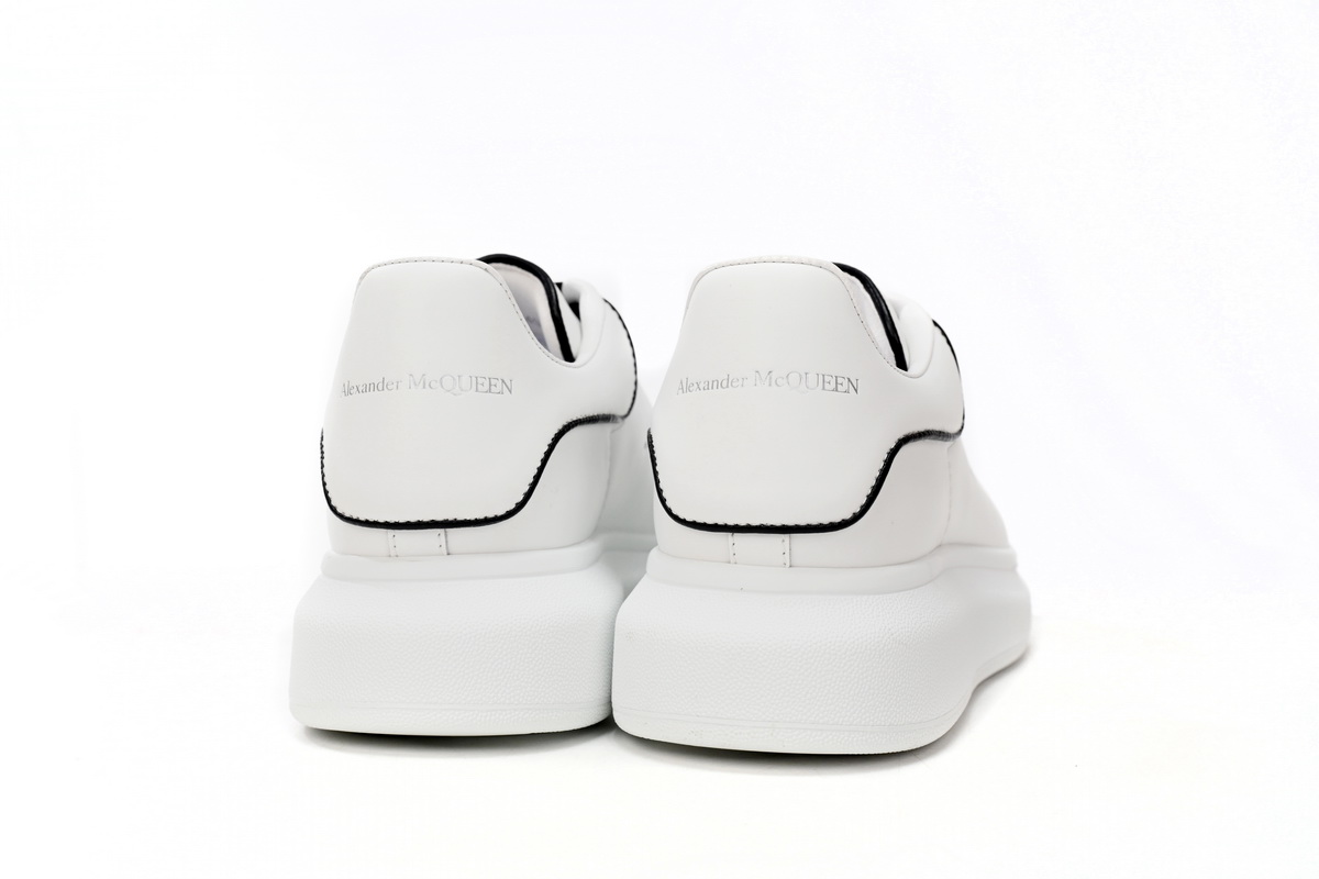 Alexander McQueen Sneaker Black Line